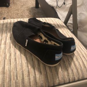 Toms